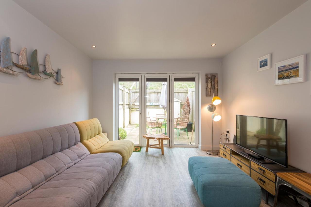 The House & Porth Sands Apartment New Quay
