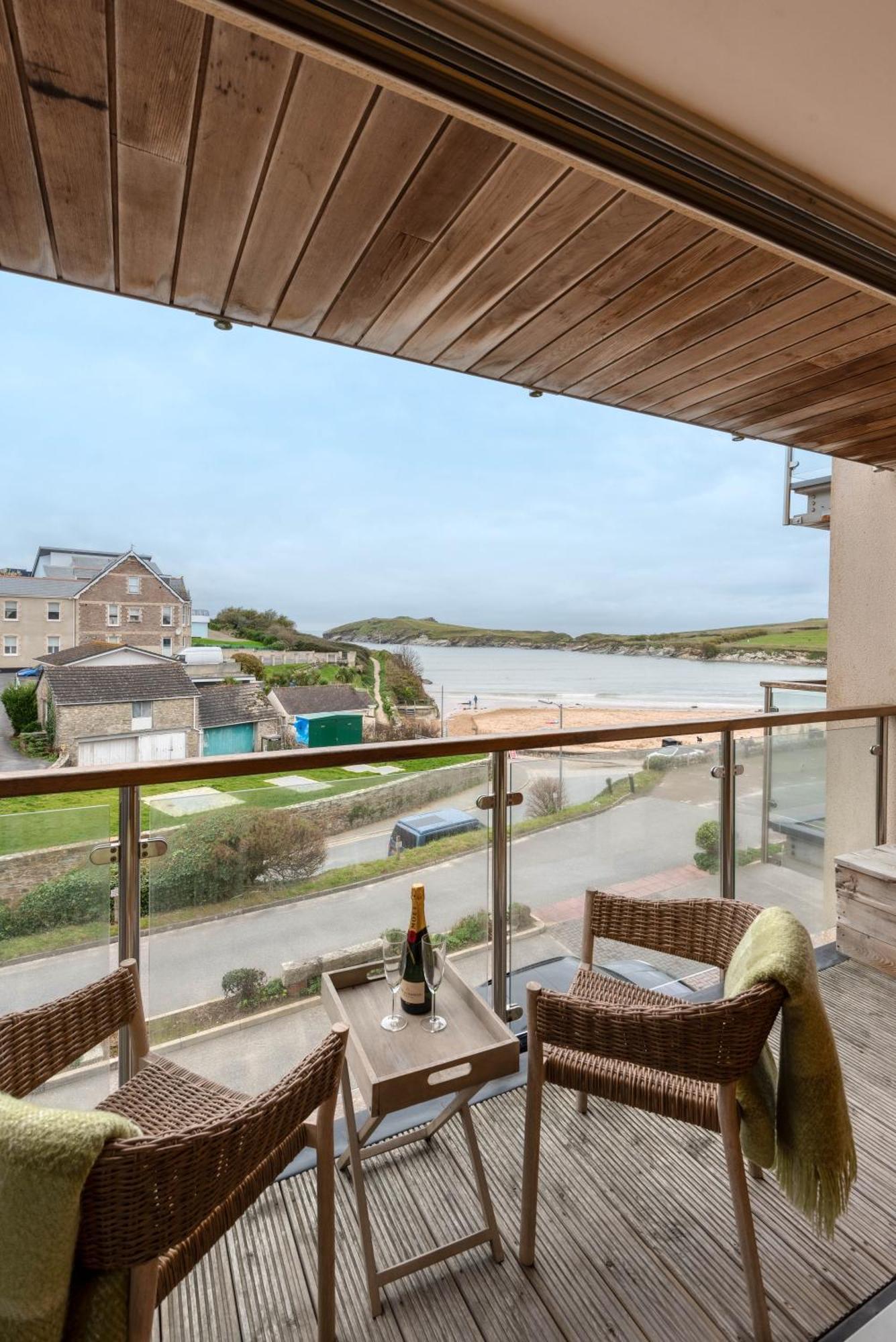 The House & Porth Sands *